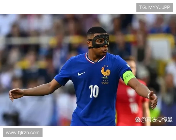 姆巴佩边路与中路表现对比：最佳战术定位解析